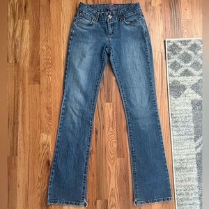 Vintage pink stitch wrangler jeans!